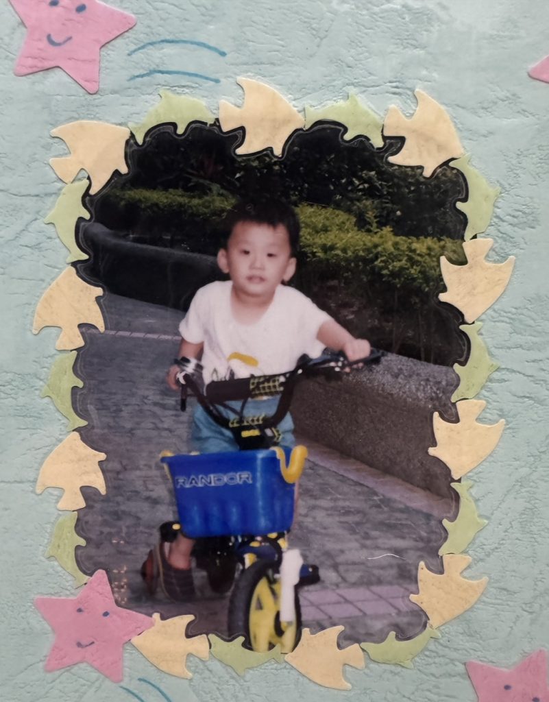 關於我 2 兩歲照片